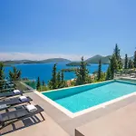 Ino Lefkas Нидри