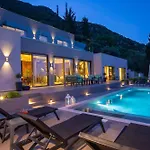 Ino Lefkas Нидри