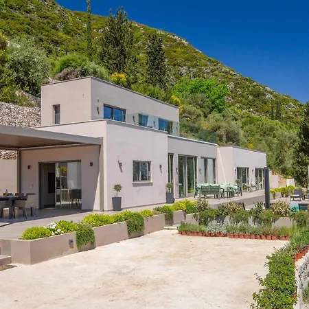 Ino Lefkas Villa