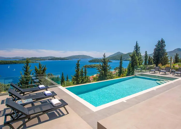 Ino Lefkas Nydri (Lefkada)